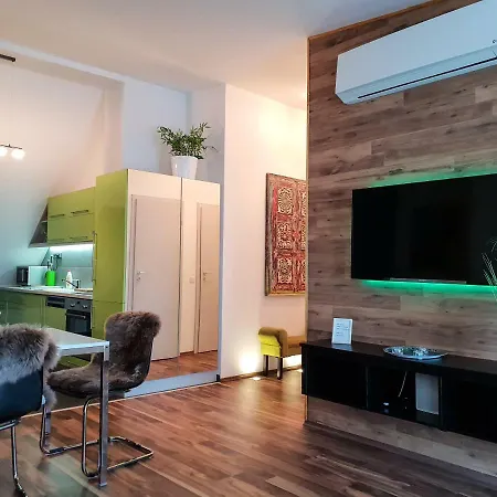 Central Home Budapest Apartment *