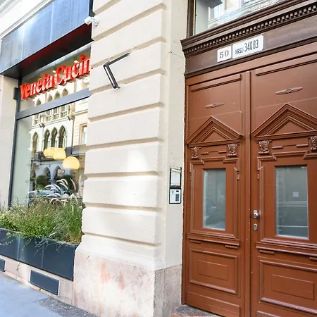 アパート Central Home Budapest ブダペスト